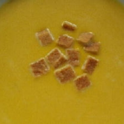 かぼちゃスープ美味しいですよねぇ～(^^♪
子どもからお年寄りまで・・・